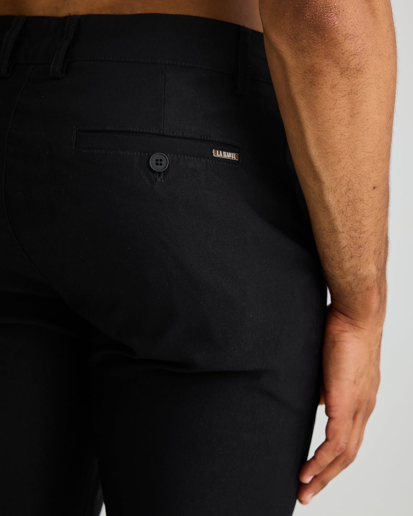 Black Essence™ Chino