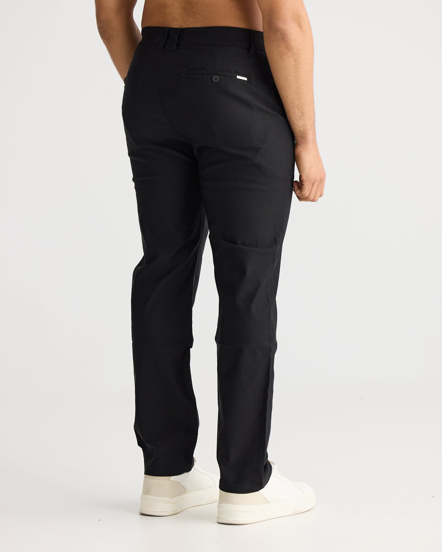 Black Essence™ Chino